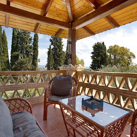 Cana - Rustic In Nature With Terrace