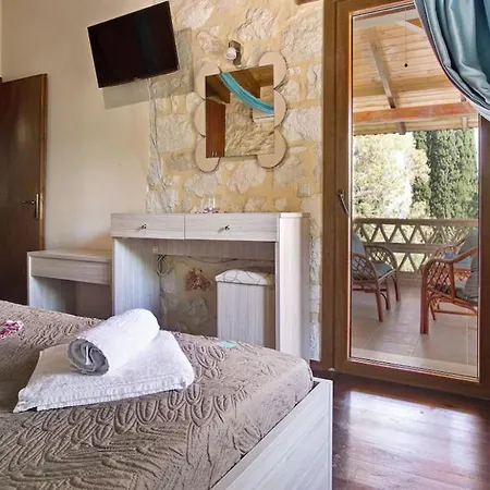 Cana - Rustic In Nature With Terrace * Lithakia (Zakynthos)